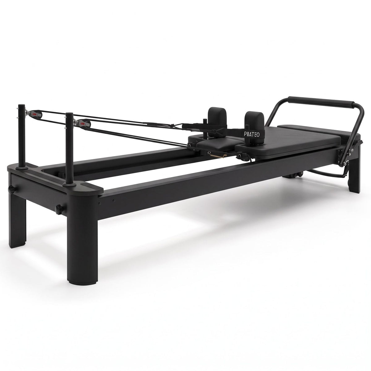 Pilates reformer aluminium total black, vue de trois quarts