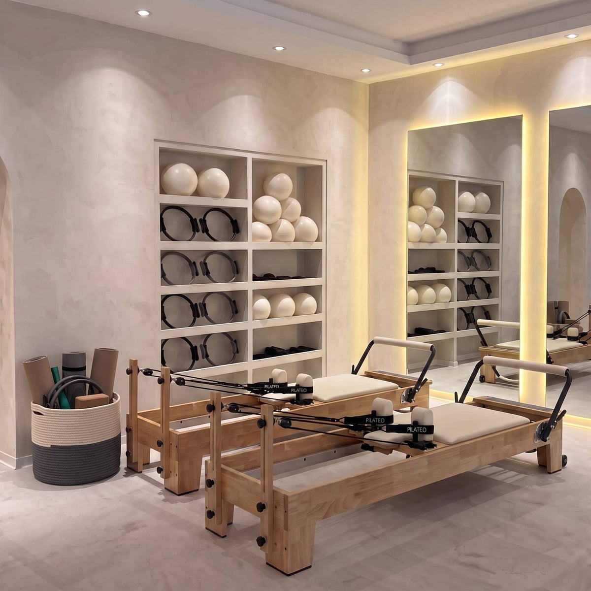 Pilates reformer classique blanc lacté, en studio