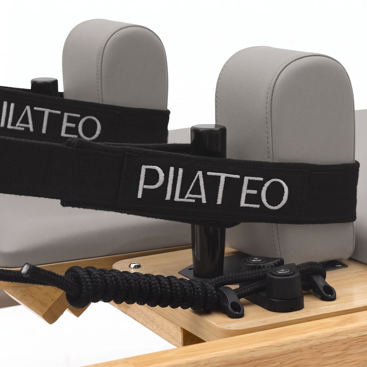 Pilates reformer classique gris perle, appuie-épaules et sangles