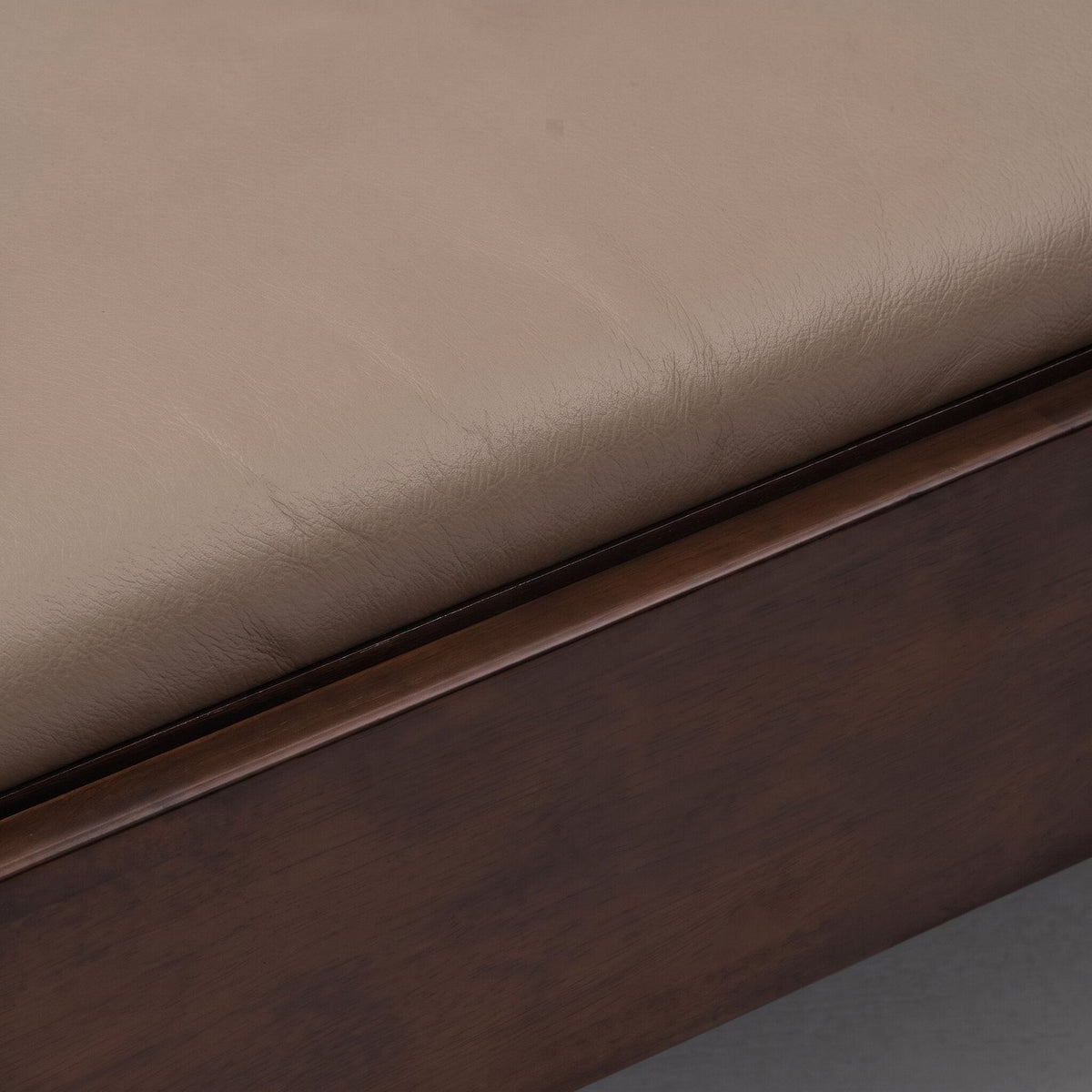 Pilates reformer Prestige taupe, détail du cadre