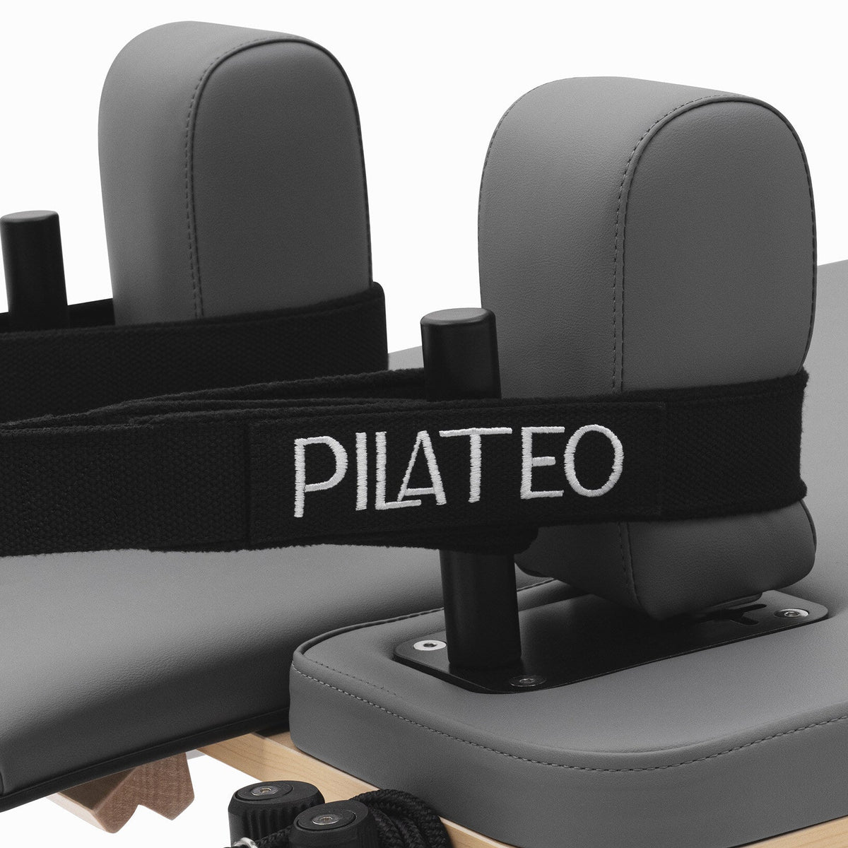 Pilates reformer aluminium gris bleuté, sangles