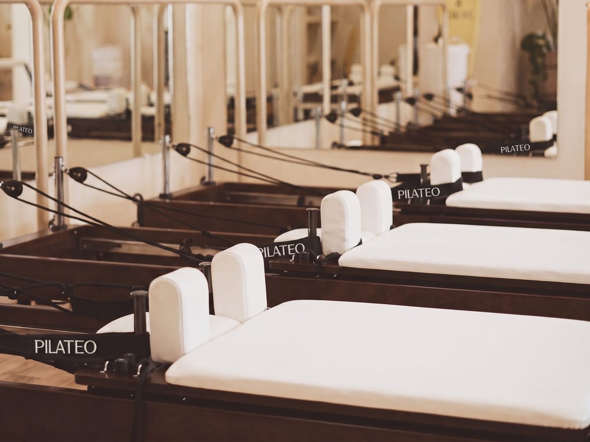 Pulse.2 Pilates, Sanary-sur-Mer : Pilates Reformers pliables Flexi Pilateo en espresso foncé